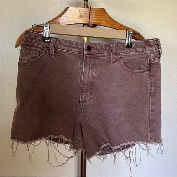 UNIVERSAL THREAD ~ Brown Distressed Cutoff Vintage Midi Shorts - Picture 1 of 12